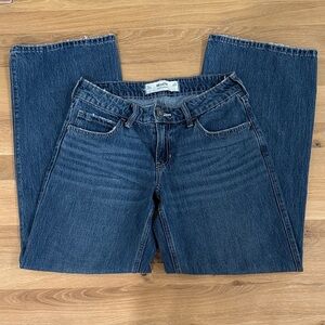 Hollister Low-Rise Baggy Jeans